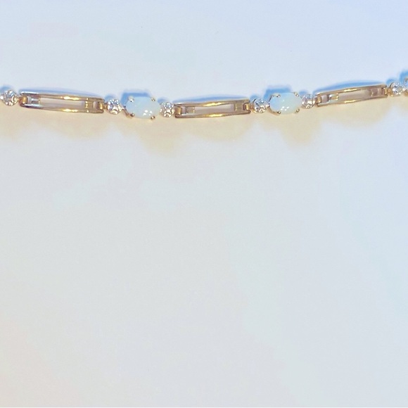 VTG Elegant 10k Gold Authentic Opal Diamond Tennis Bracelet - Picture 4 of 9